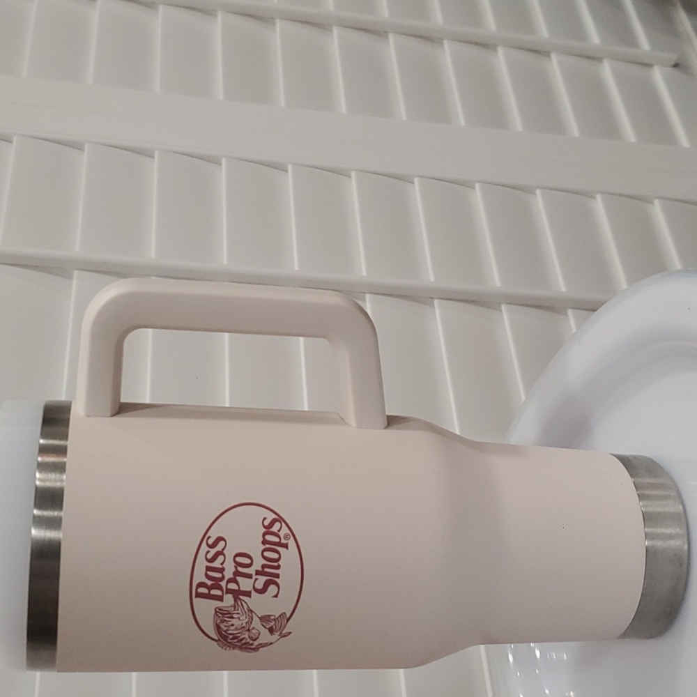 Bass Pro Tumbler